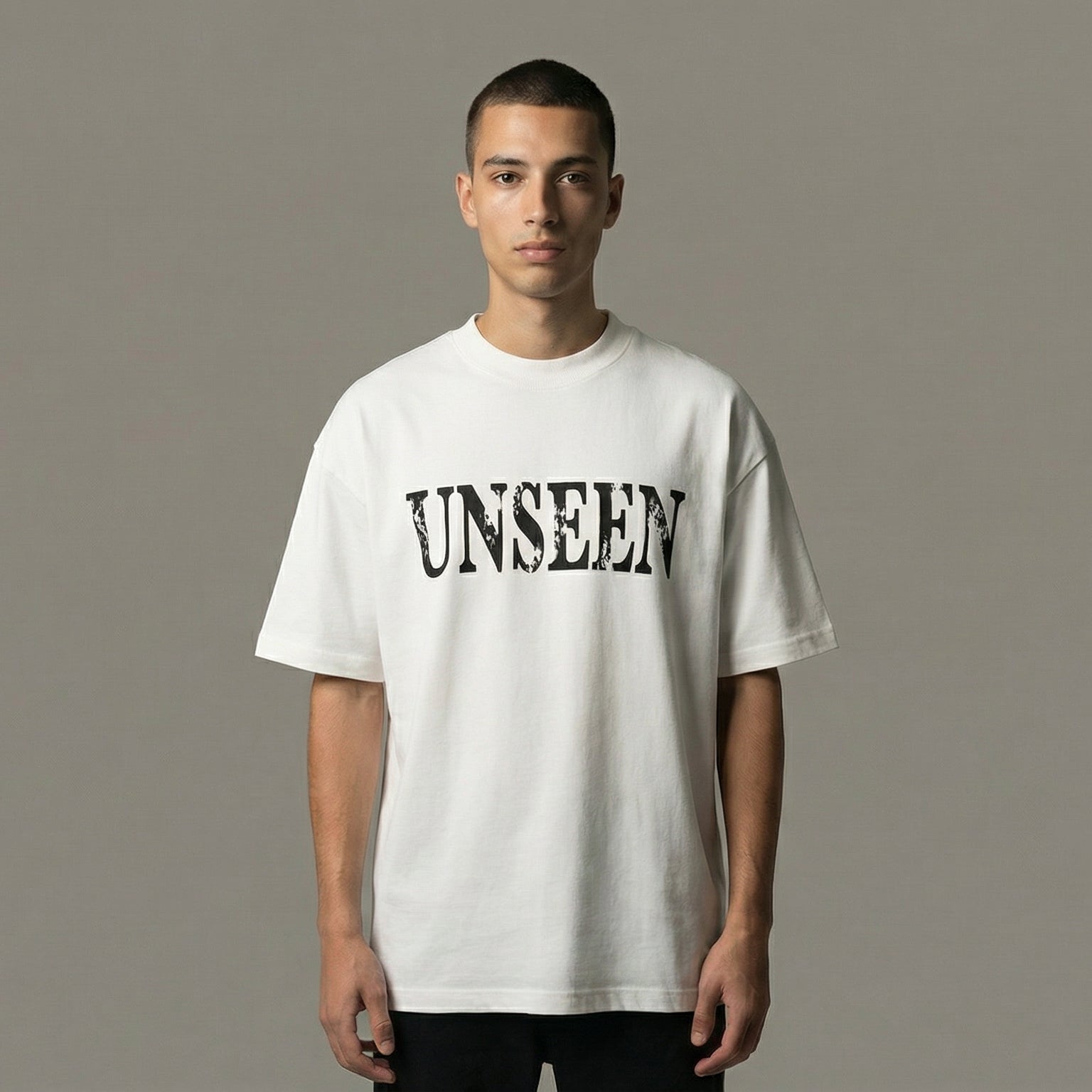 LUCKY UNSEEN - WHITE