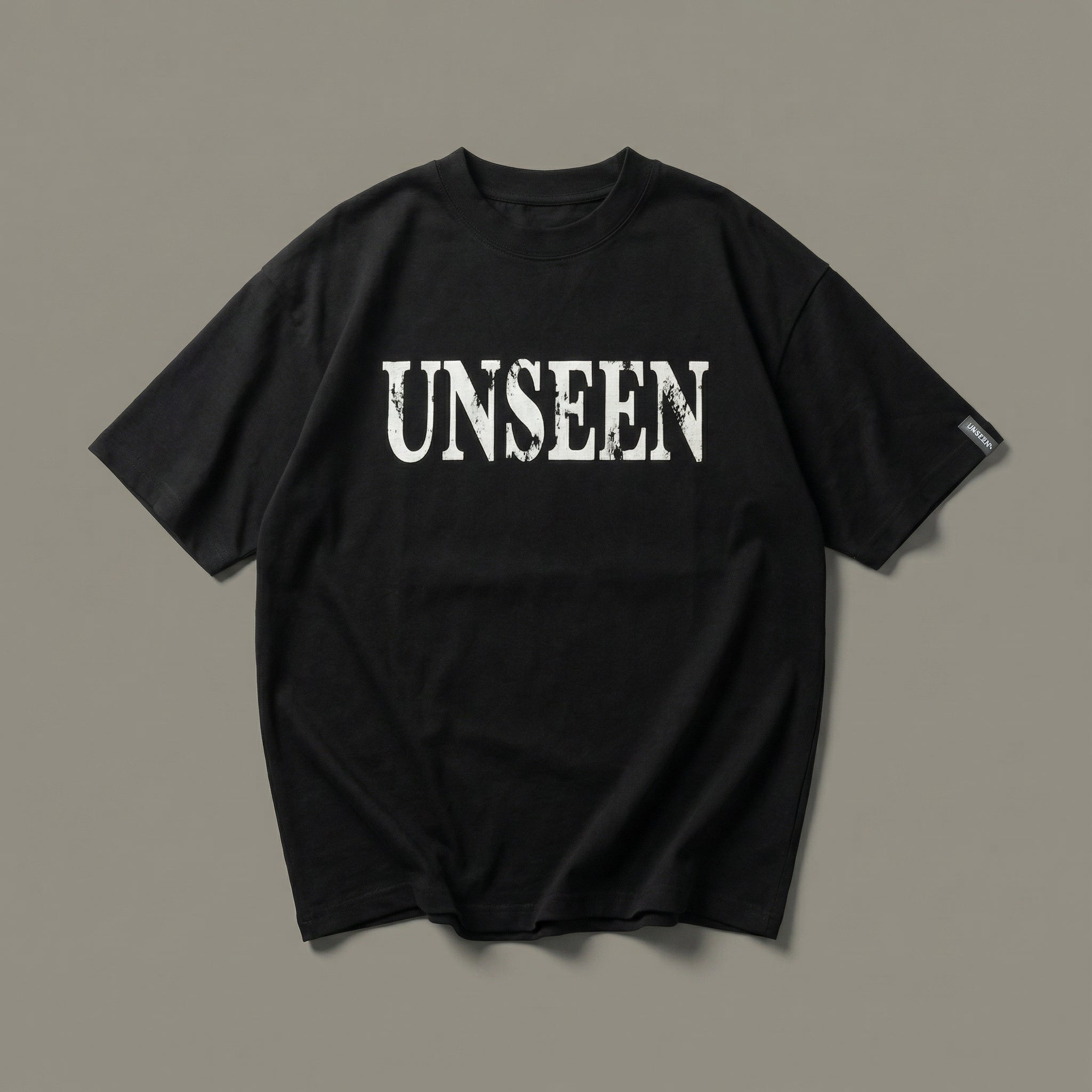 LUCKY UNSEEN - BLACK