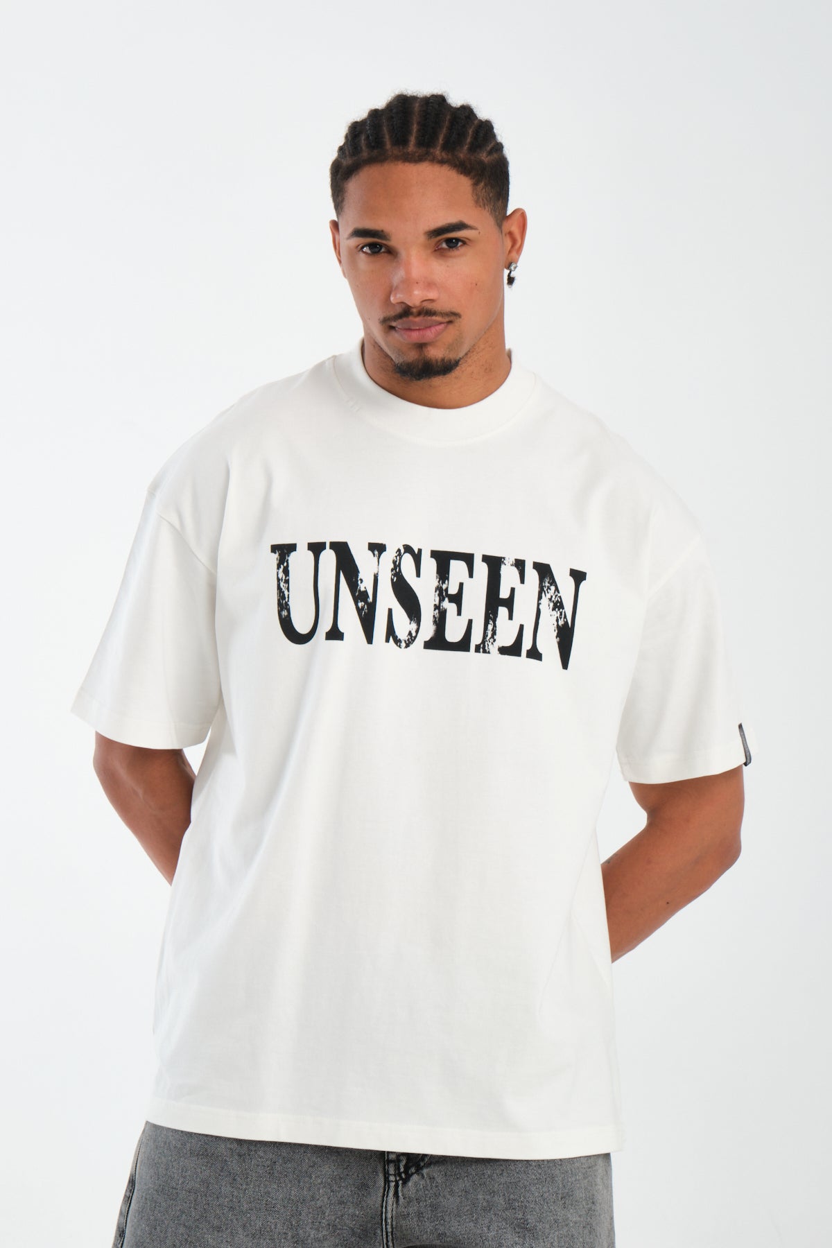 LUCKY UNSEEN - WHITE