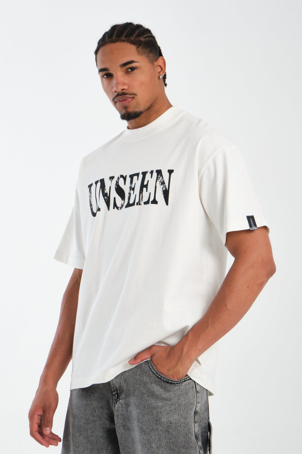 LUCKY UNSEEN - WHITE