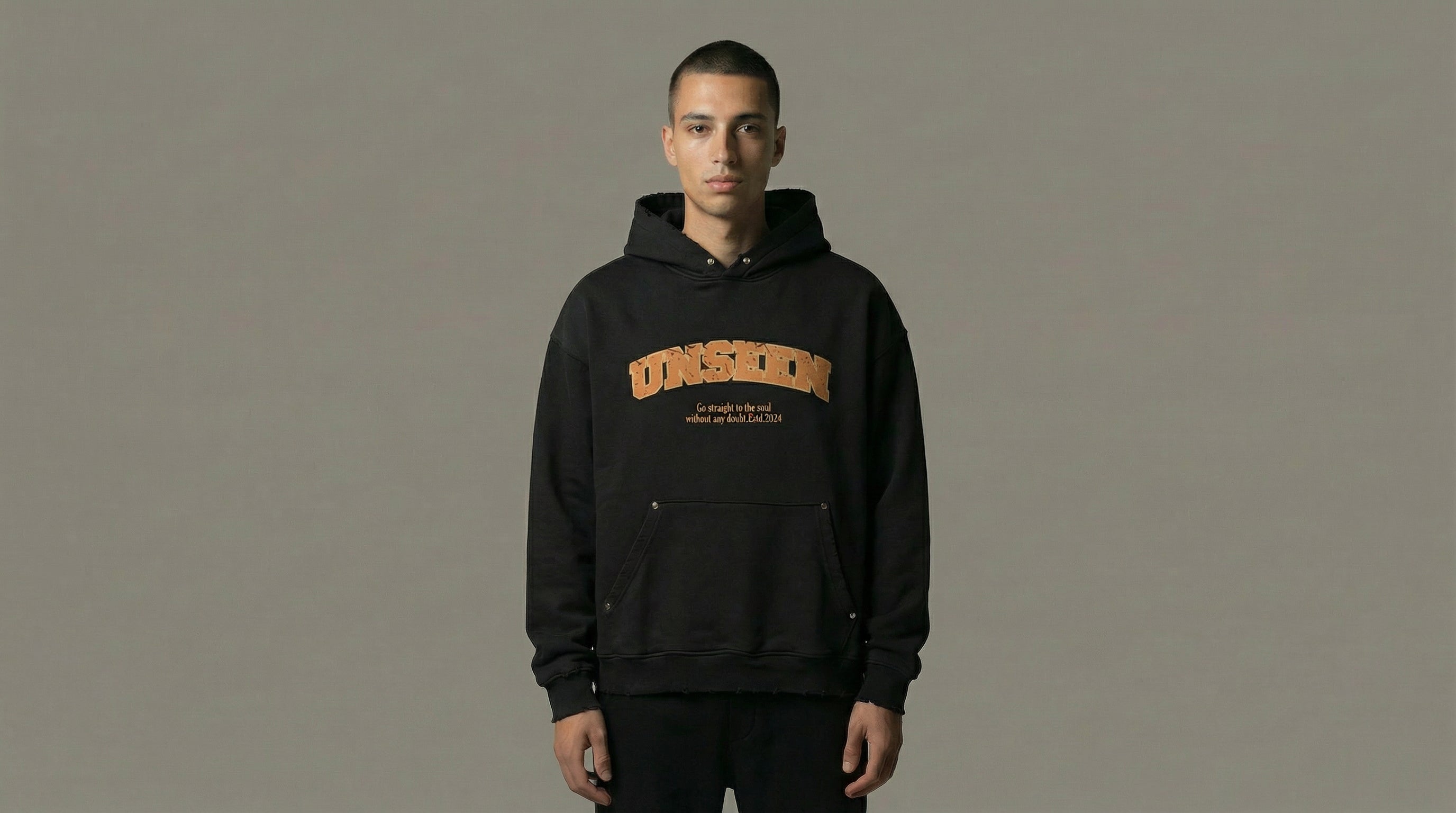 PROMO UNSEEN HOODIE - WASHED BLACK .