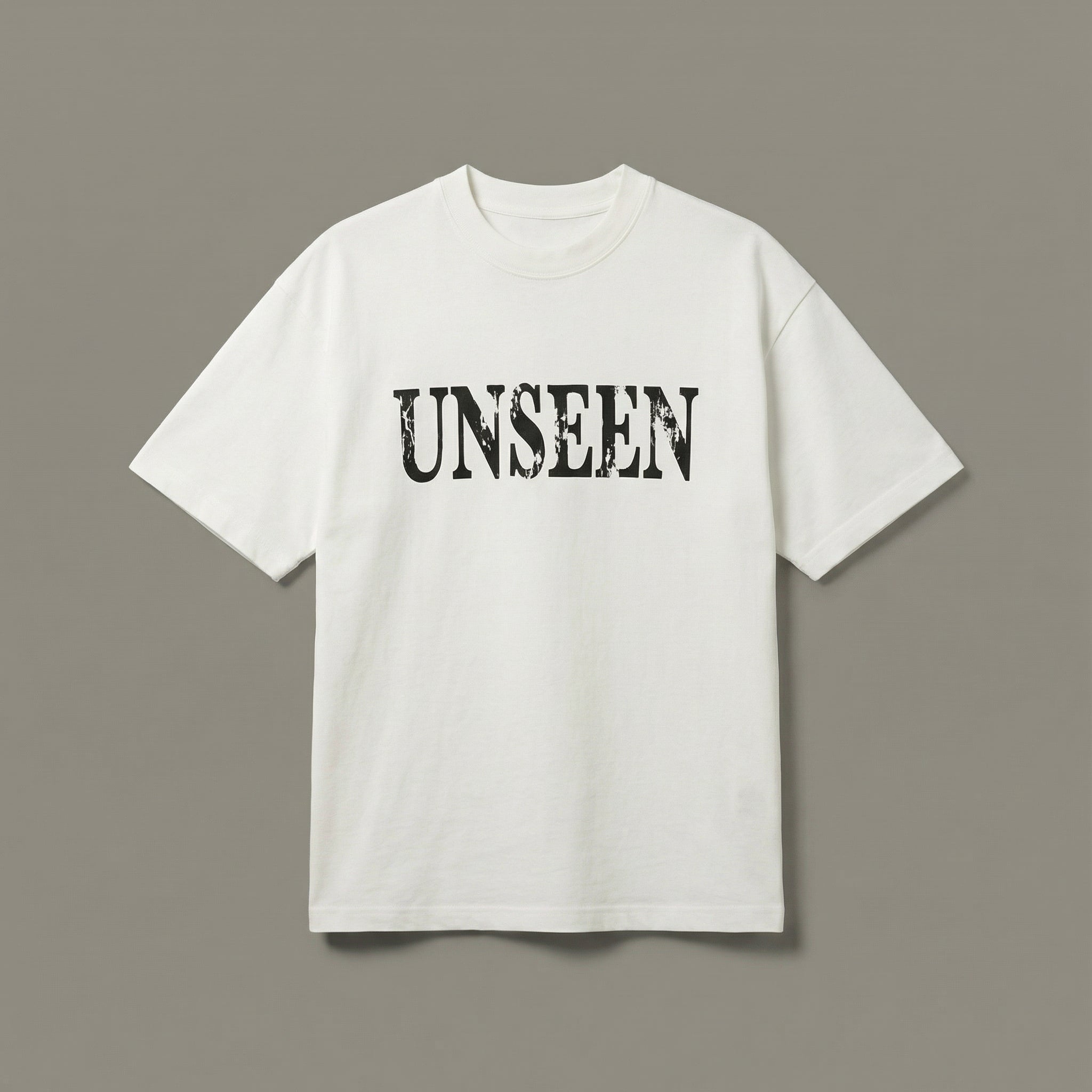 LUCKY UNSEEN - WHITE