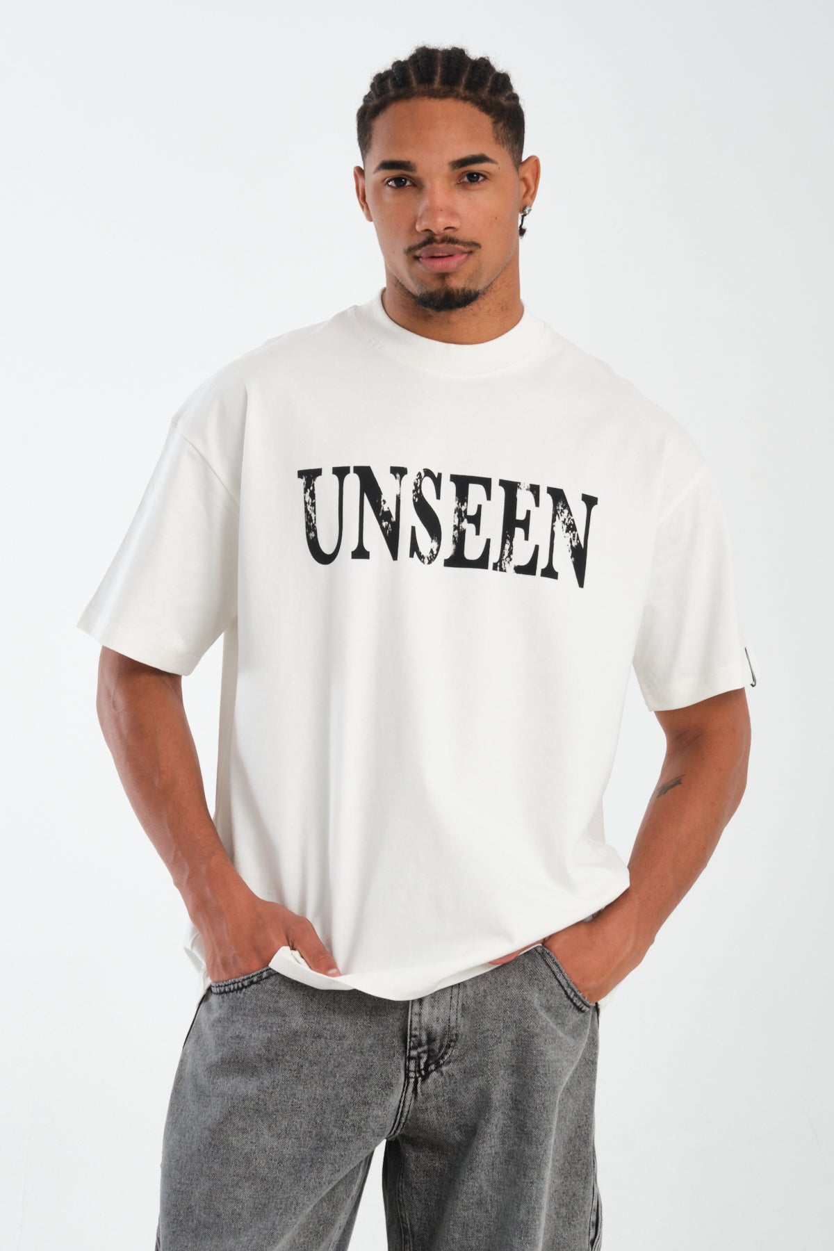 LUCKY UNSEEN - WHITE